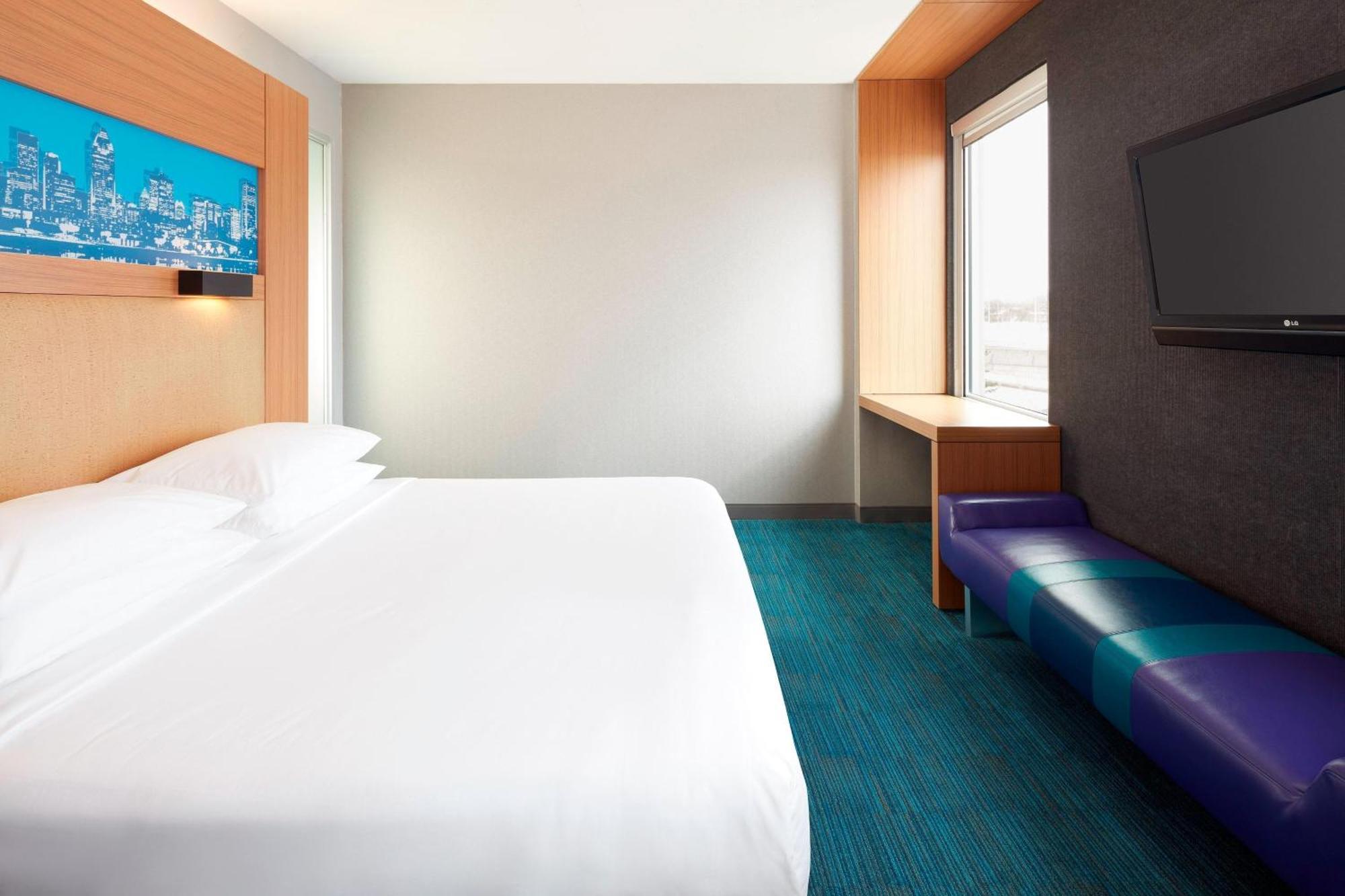 Hotel Aloft Montreal Airport Dorval Exterior foto