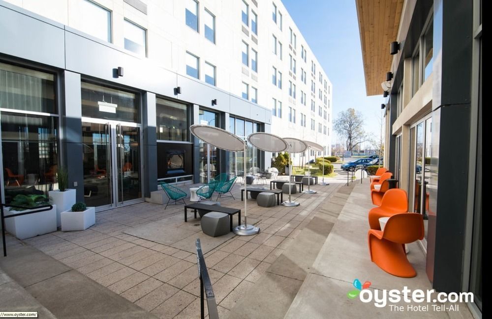 Hotel Aloft Montreal Airport Dorval Exterior foto